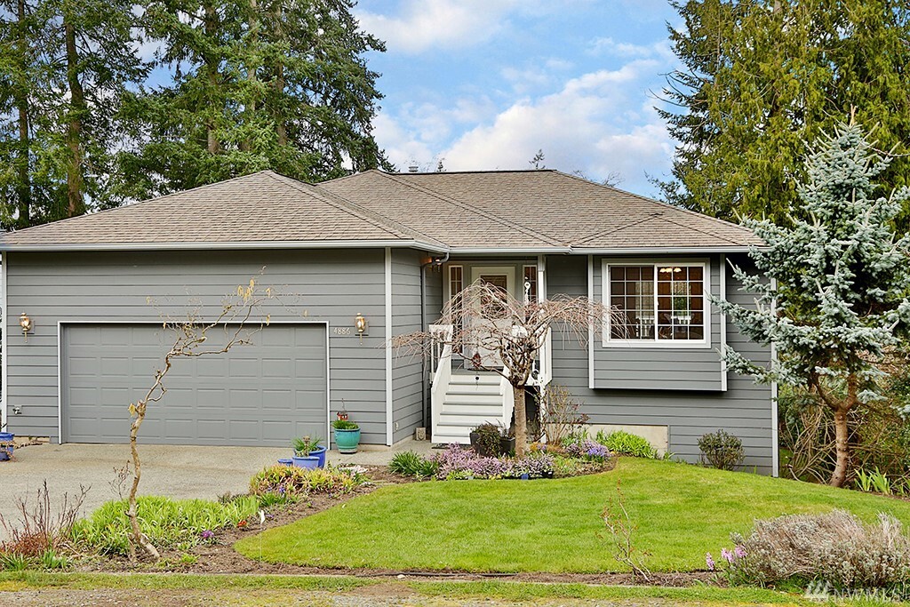 Property Photo: 4886 Spinnaker Dr WA 98249