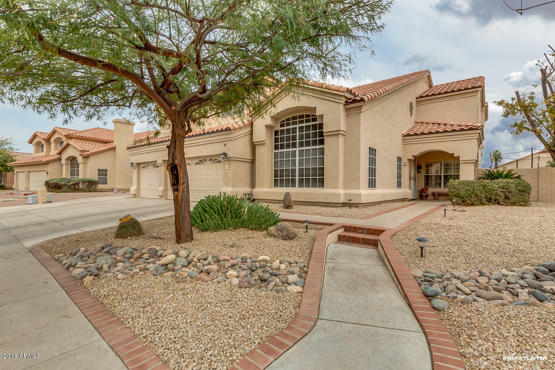 Property Photo:  1370 W Raven Drive  AZ 85286 