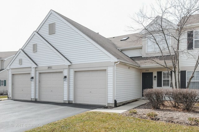 Property Photo: 2935 Rutland Circle 203 IL 60564