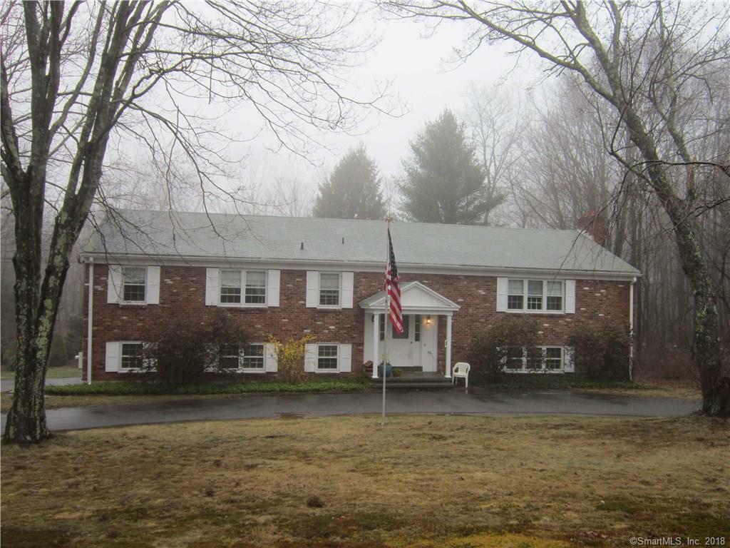 Property Photo:  19 Sturbridge Lane  CT 06525 