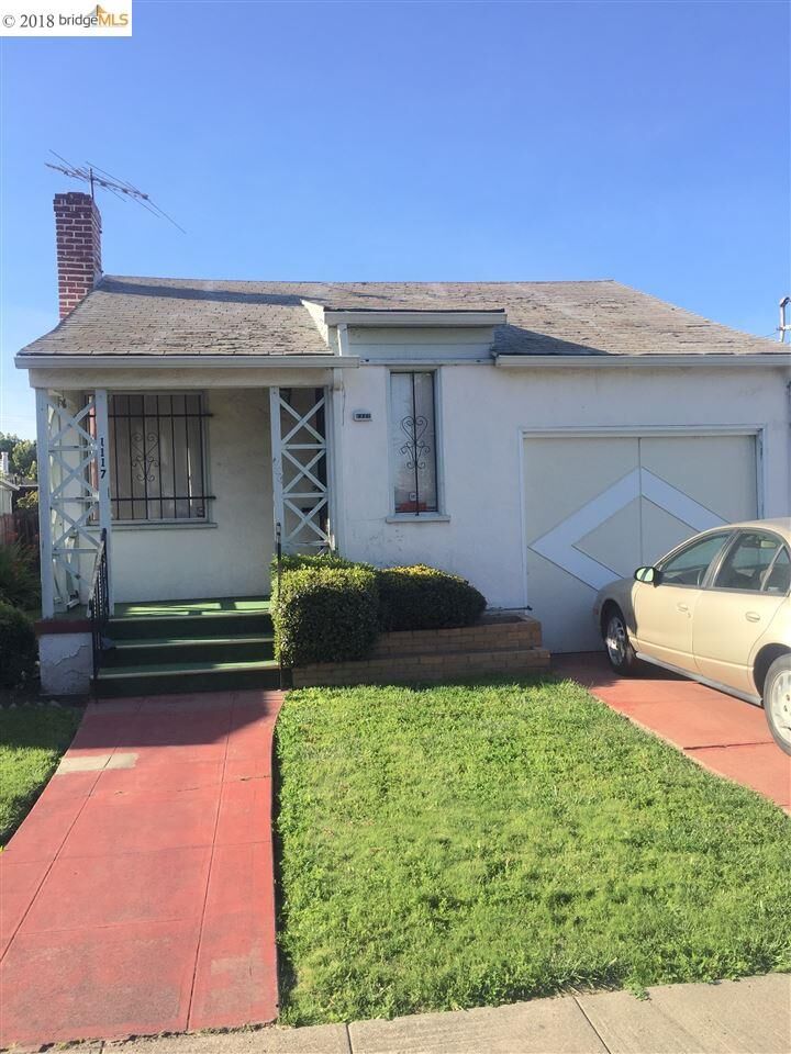 Property Photo:  1117 102nd Ave  CA 94603 