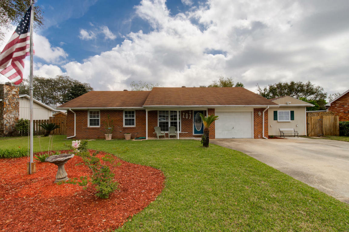 Property Photo:  207 NW Hudson Drive  FL 32548 