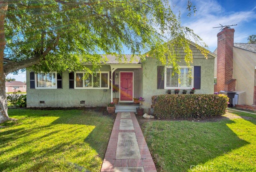 Property Photo:  4254 Boyar Avenue  CA 90807 