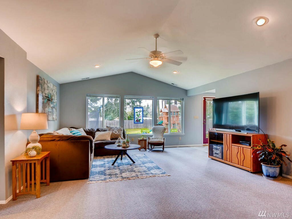 Property Photo: 23507 50th Ave W WA 98043