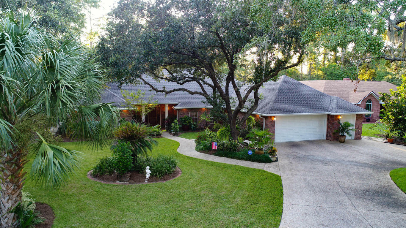 Property Photo:  204 Harbour Pointe Drive  FL 32444 