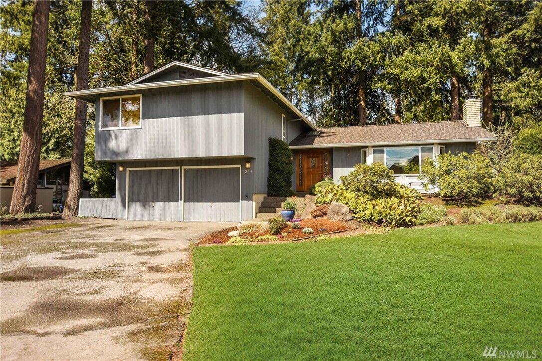 Property Photo: 7244 NE 121st Place WA 98034