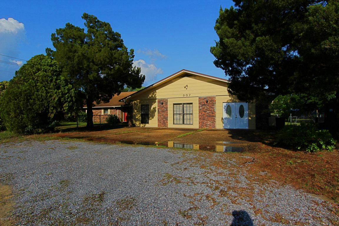 Property Photo:  907 S Jan Drive  FL 32404 