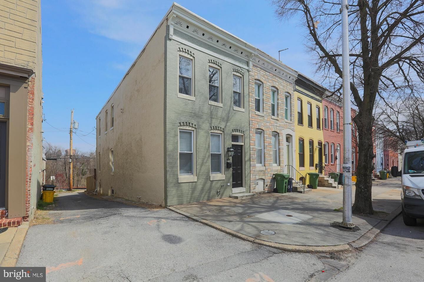 Property Photo: 2967 Keswick Road MD 21211