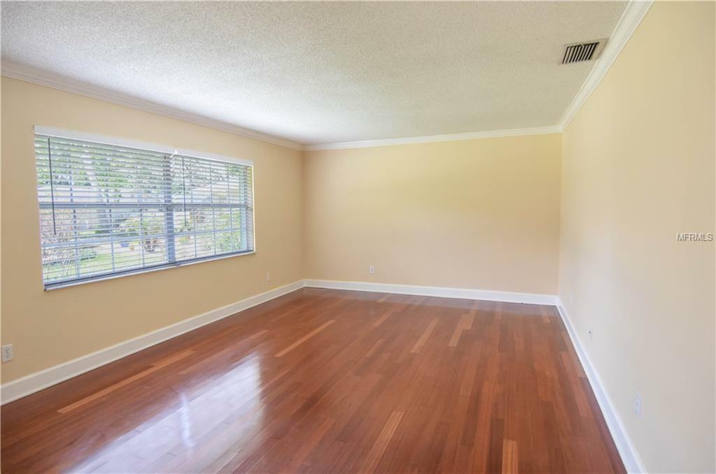 Property Photo:  112 Old Hickory Court  FL 32750 