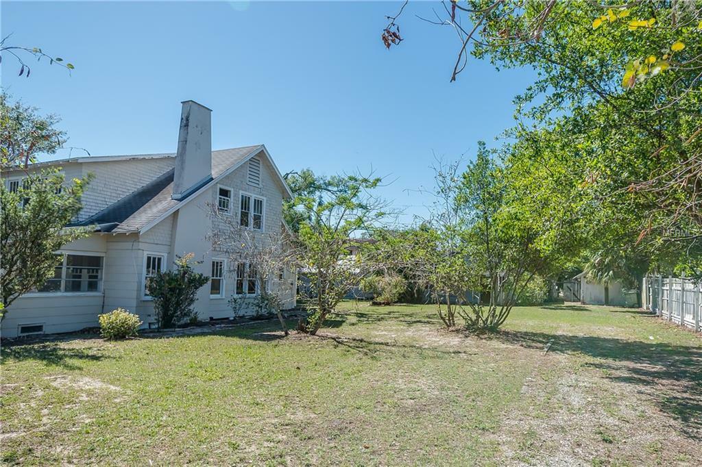 Property Photo:  222 Avenue D NE  FL 33881 