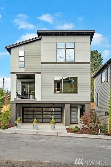 Property Photo: 17806 19th Ave W 13 WA 98037
