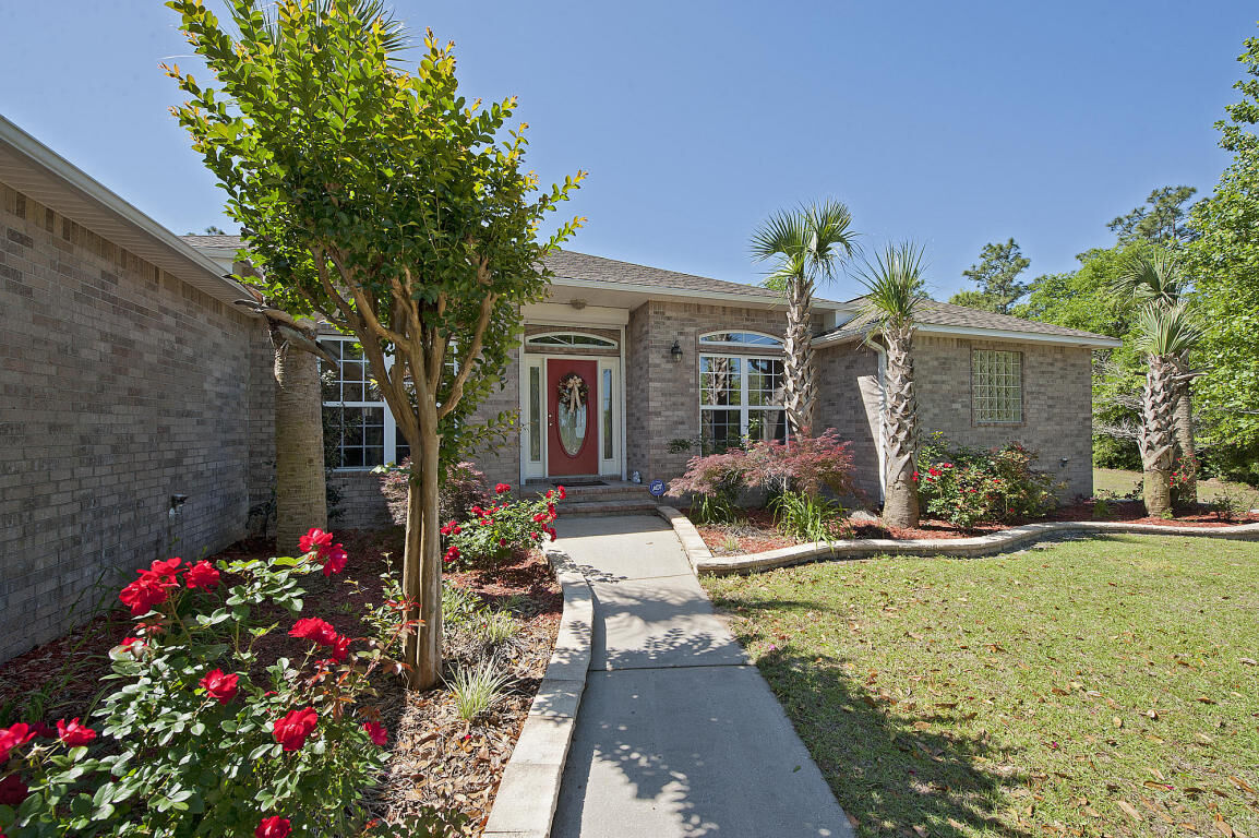 Property Photo: 227 Wedgewood Lane FL 32536