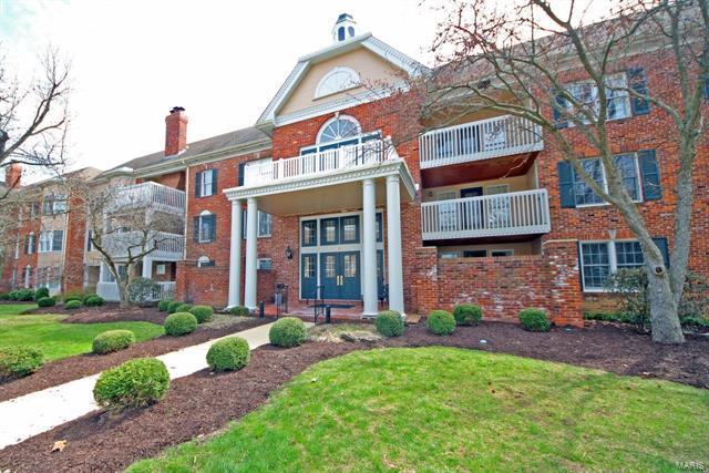 Property Photo: 207 Ambridge Court 204 63017