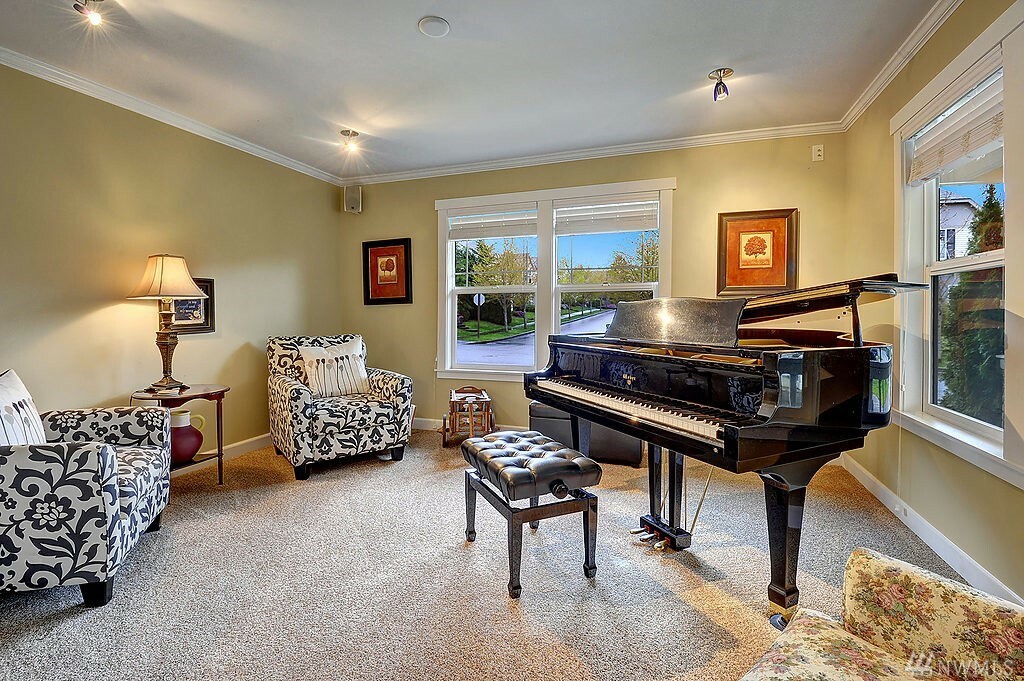 Property Photo: 36403 SE Woody Creek Lane WA 98065