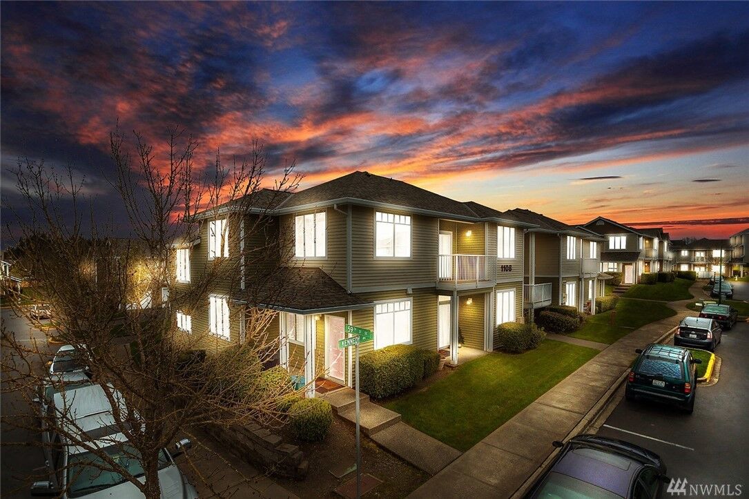 Property Photo: 1108 59th Street SE D-14 WA 98092