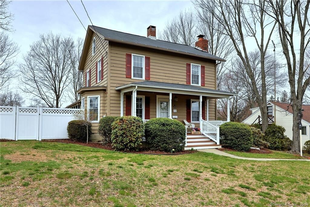 Property Photo: 32 Hill Street CT 06460