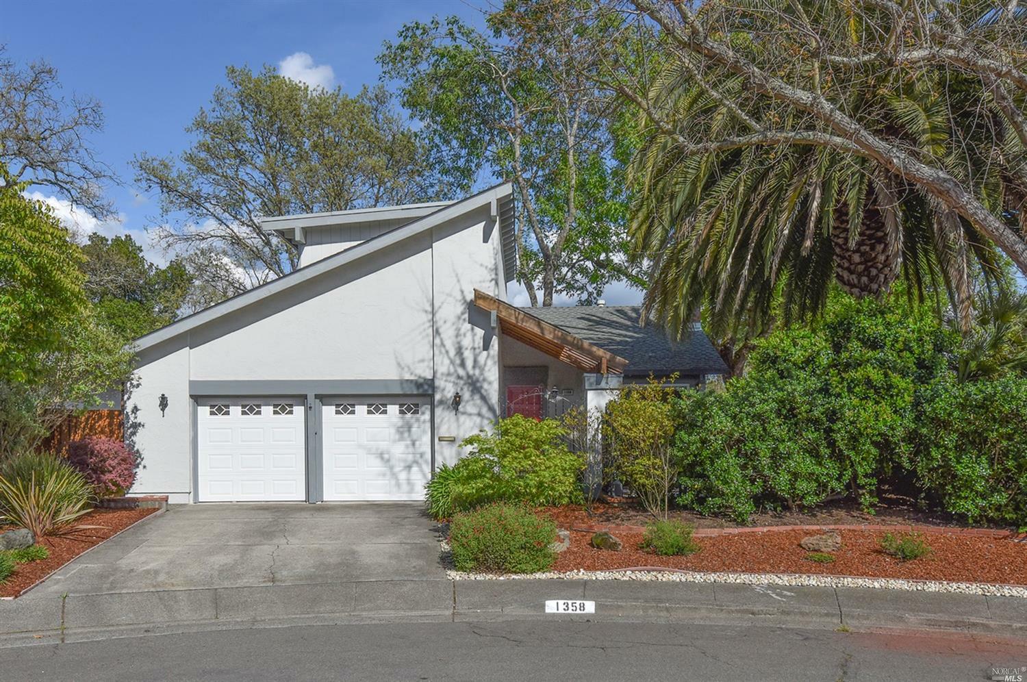 Property Photo:  1358 Shady Oak Place  CA 95404 