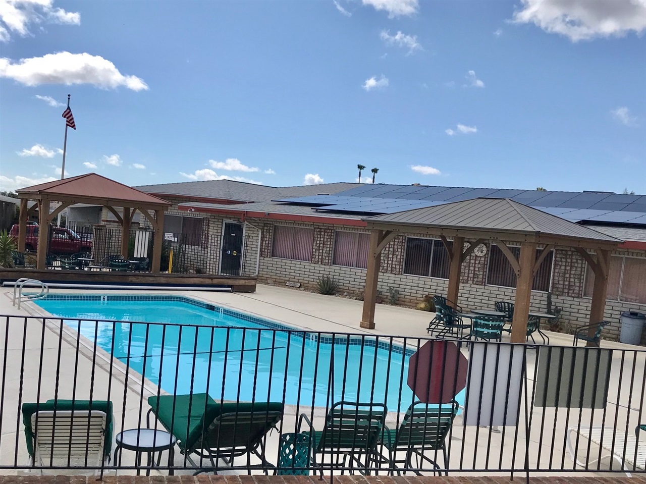 Property Photo: 1506 Oak Dr. Unit 117 CA 92084
