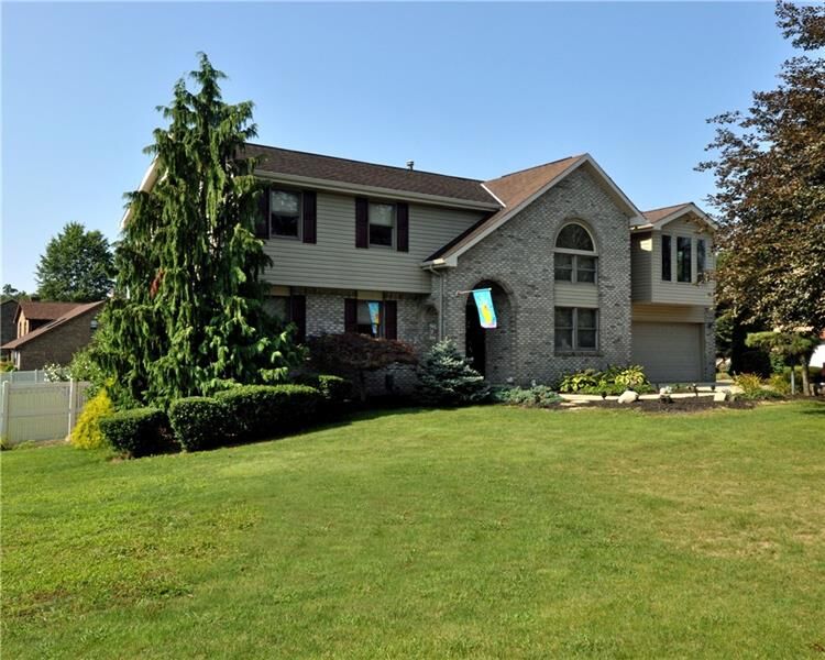 Property Photo:  104 Deer Dr  PA 15068 