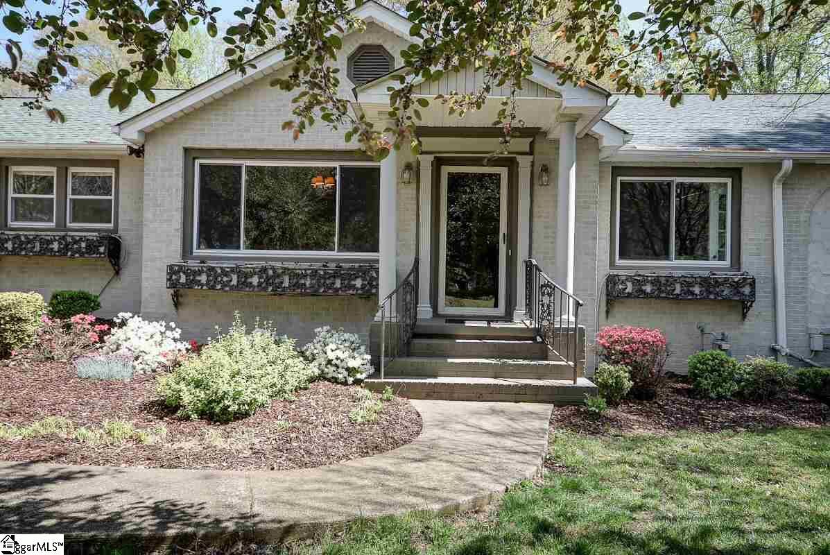 Property Photo:  200 Timber Lane  SC 29609 