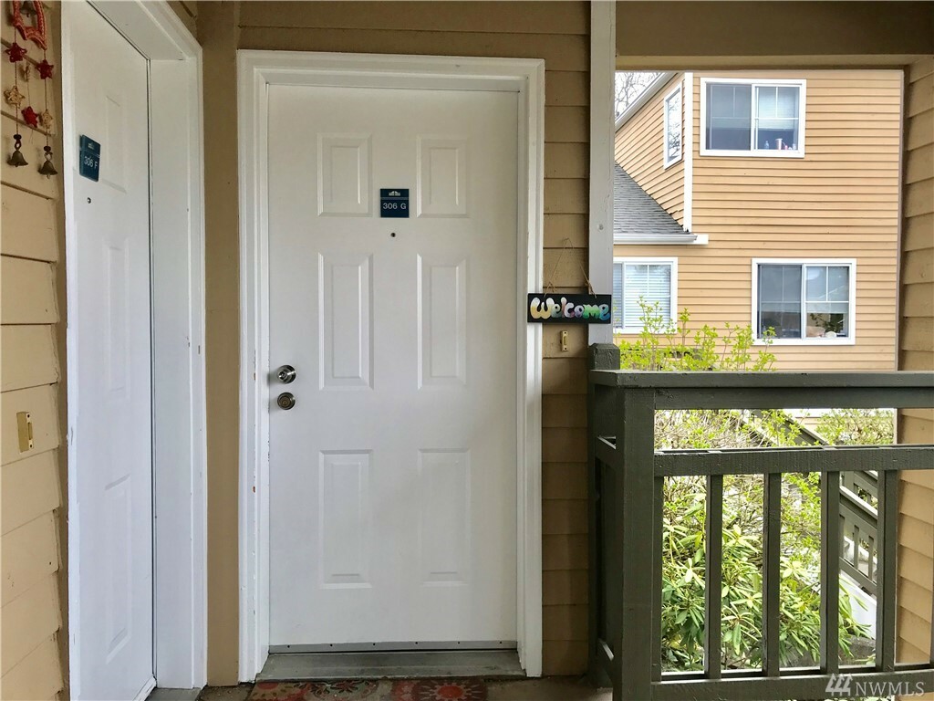 Property Photo:  5300 Harbour Pointe Blvd 306G  WA 98275 