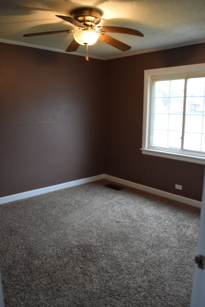Property Photo:  2033 High Street  IL 60163 