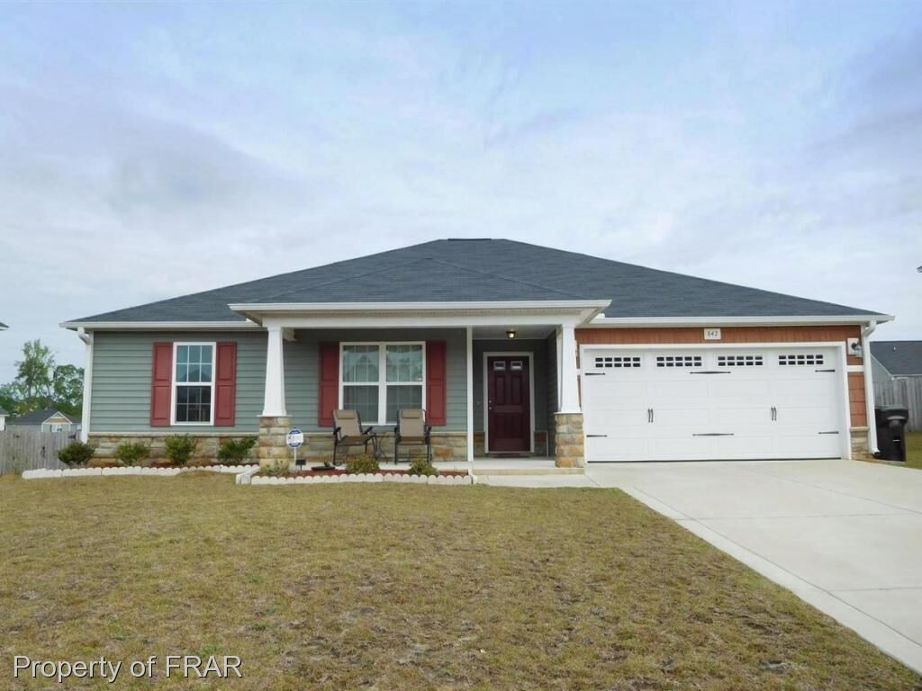 Property Photo:  842 Screech Owl Drive  NC 28348 