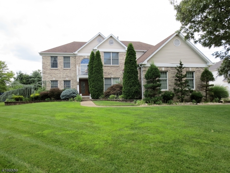 Property Photo: 3 Tamwood Ln NJ 08080