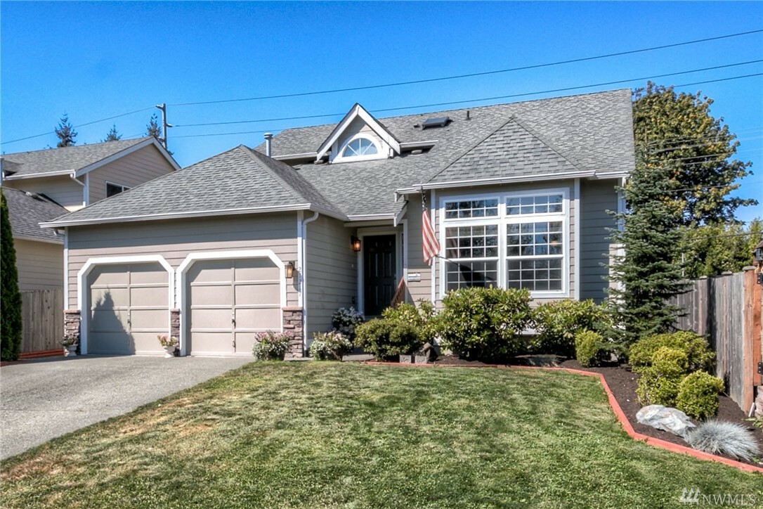 Property Photo: 27217 213th Place SE WA 98038