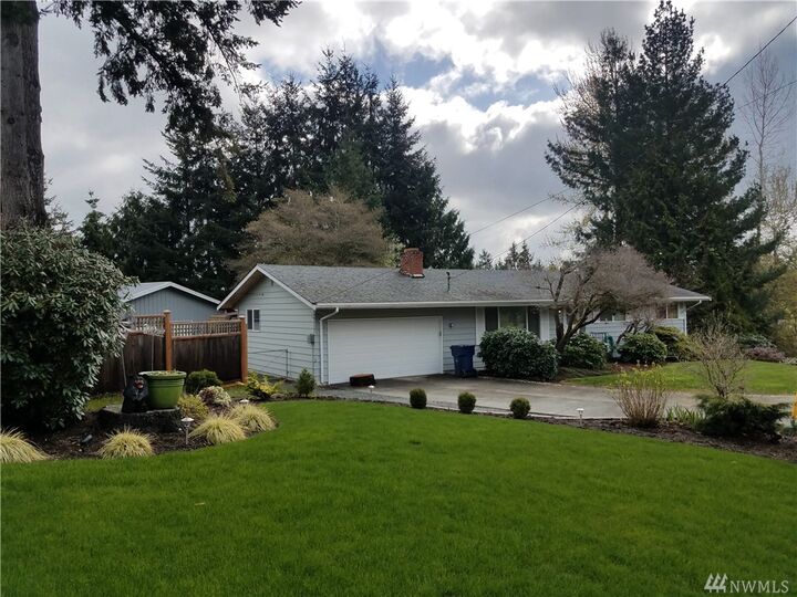Property Photo:  10511 24th Dr SE  WA 98208 