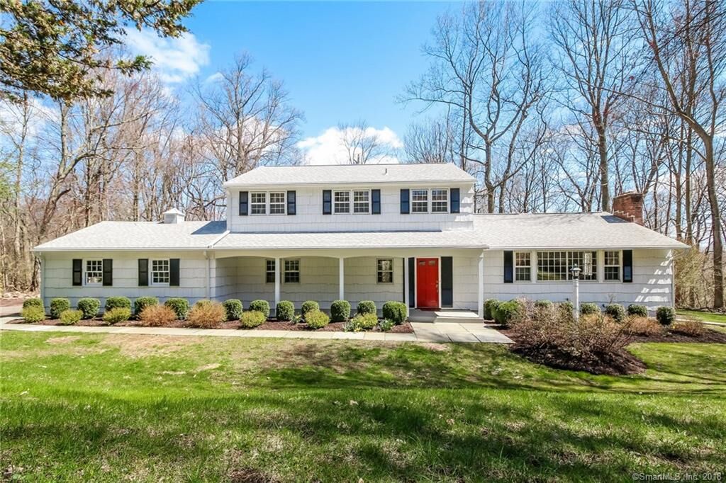 Property Photo: 89 Rivergate Drive CT 06897