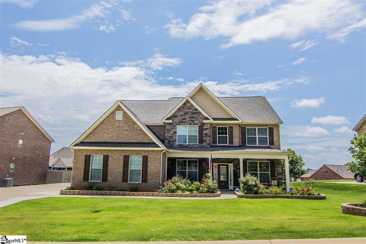 Property Photo:  6 Kettering Court  SC 29642 