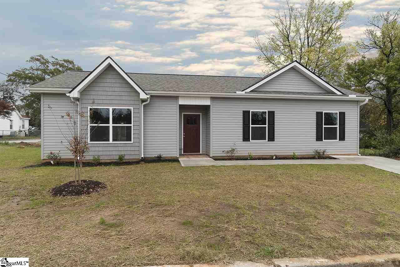 Property Photo:  8 7th Street  SC 29651 