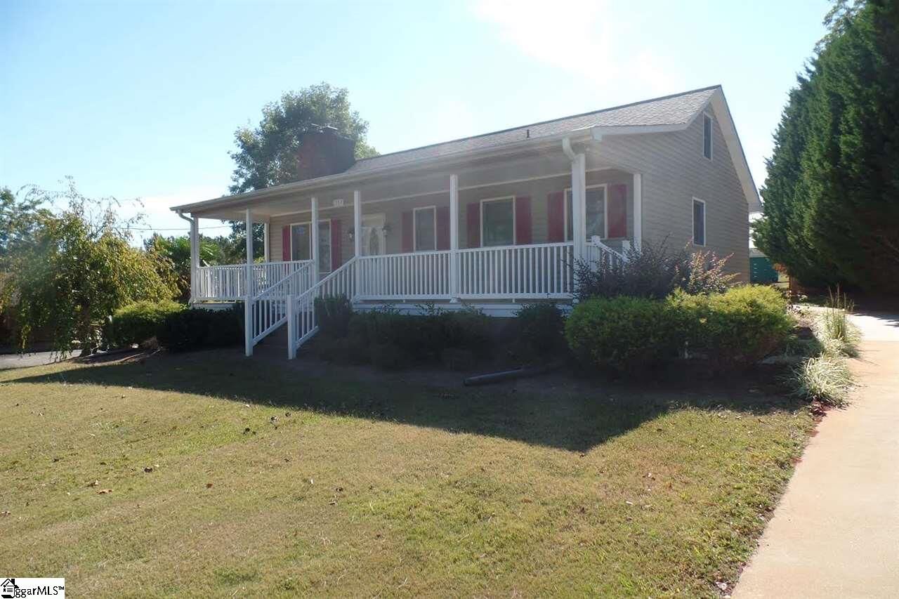 Property Photo:  1554 Pelzer Highway  SC 29642 