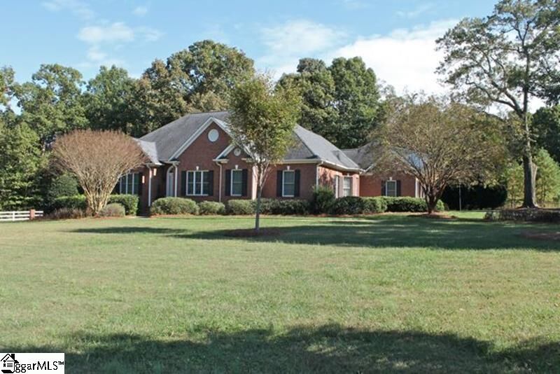 Property Photo: 502 Dogwood Club Road SC 29302