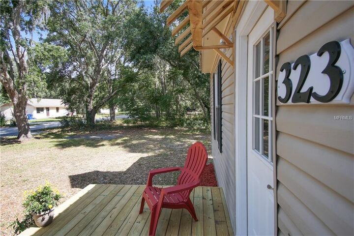 Property Photo:  323 Savage Way  FL 34736 