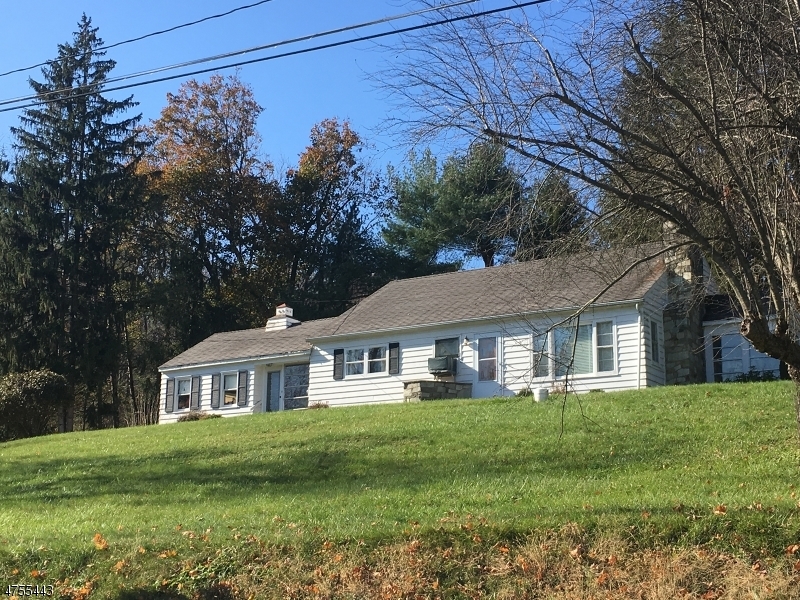 Property Photo:  402 Pittstown Rd  NJ 08867 