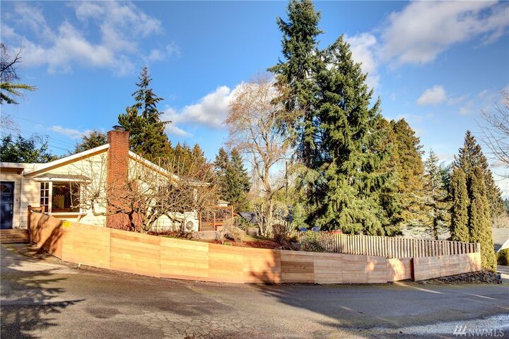 Property Photo:  19519 55th Ave NE  WA 98155 