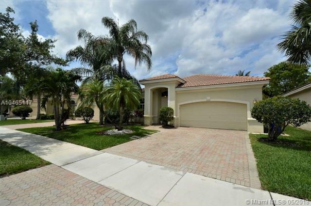 Property Photo:  6081 SW 195th Ave  FL 33332 