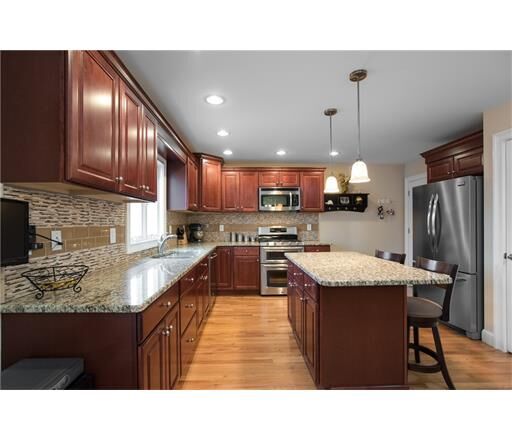 Property Photo:  929 Lincoln Boulevard 2  NJ 08846 