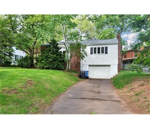 Property Photo:  24 Oak Avenue  NJ 08840 