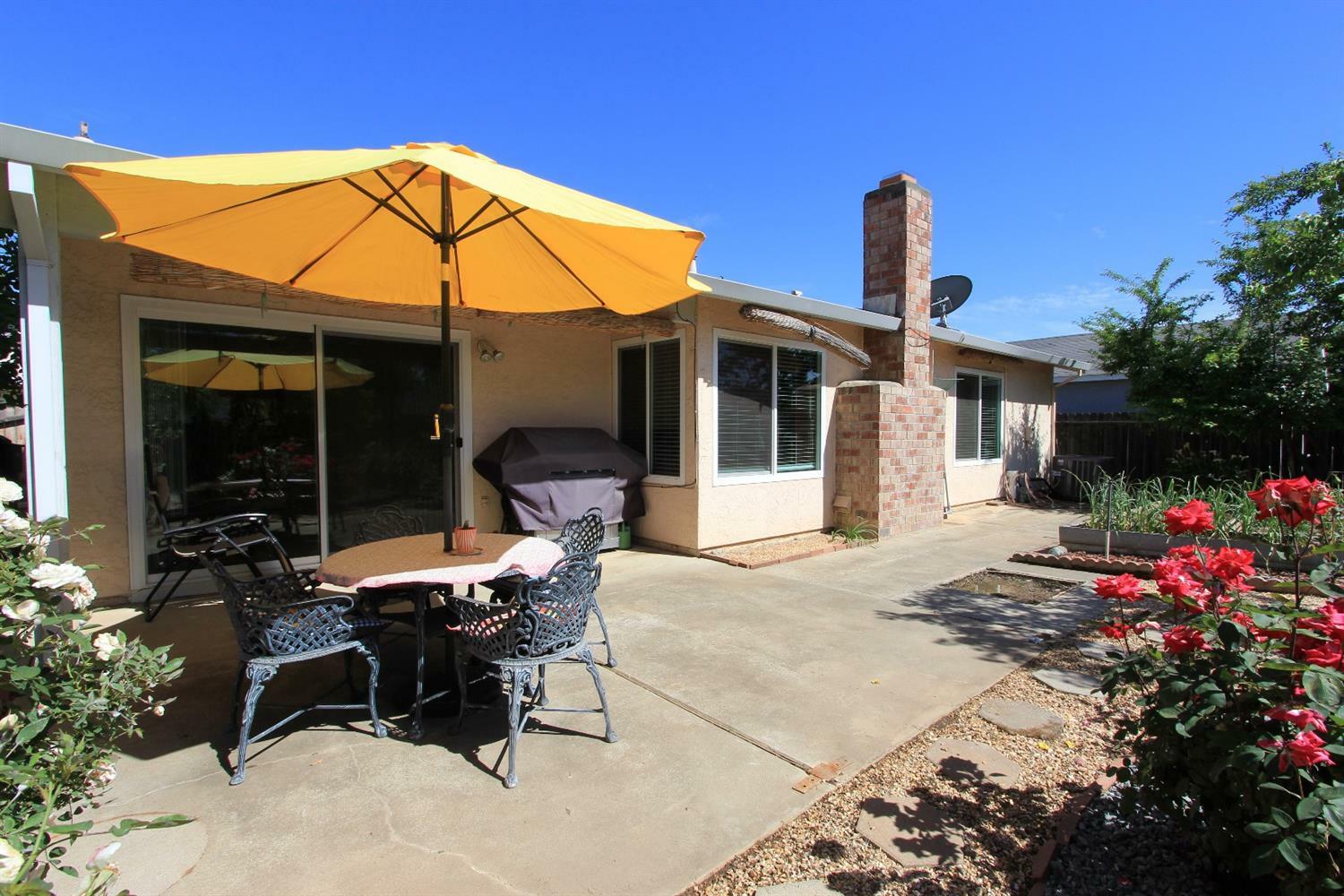 Property Photo:  4320 Leafmont Way  CA 95826 