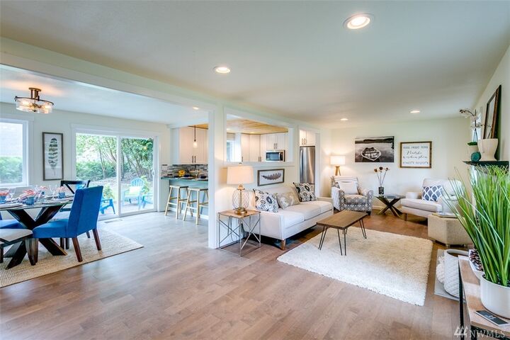 Property Photo: 18631 13th Ave NE WA 98370