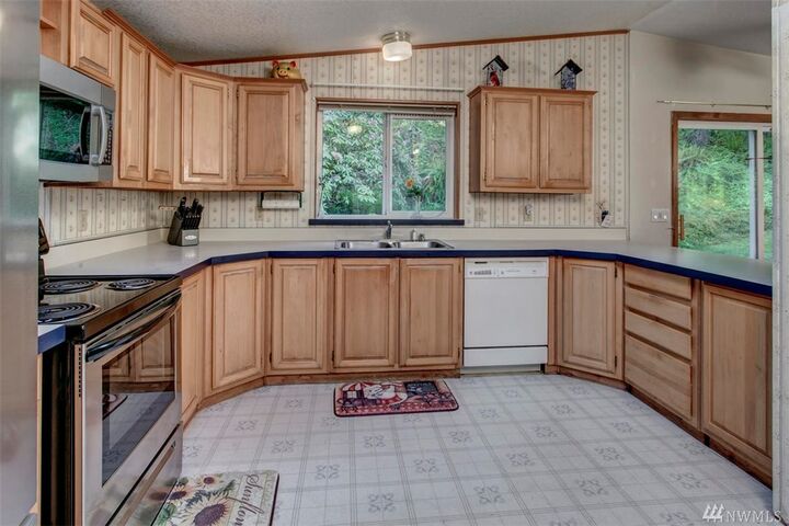 Property Photo: 8113 183rd St NW WA 98292