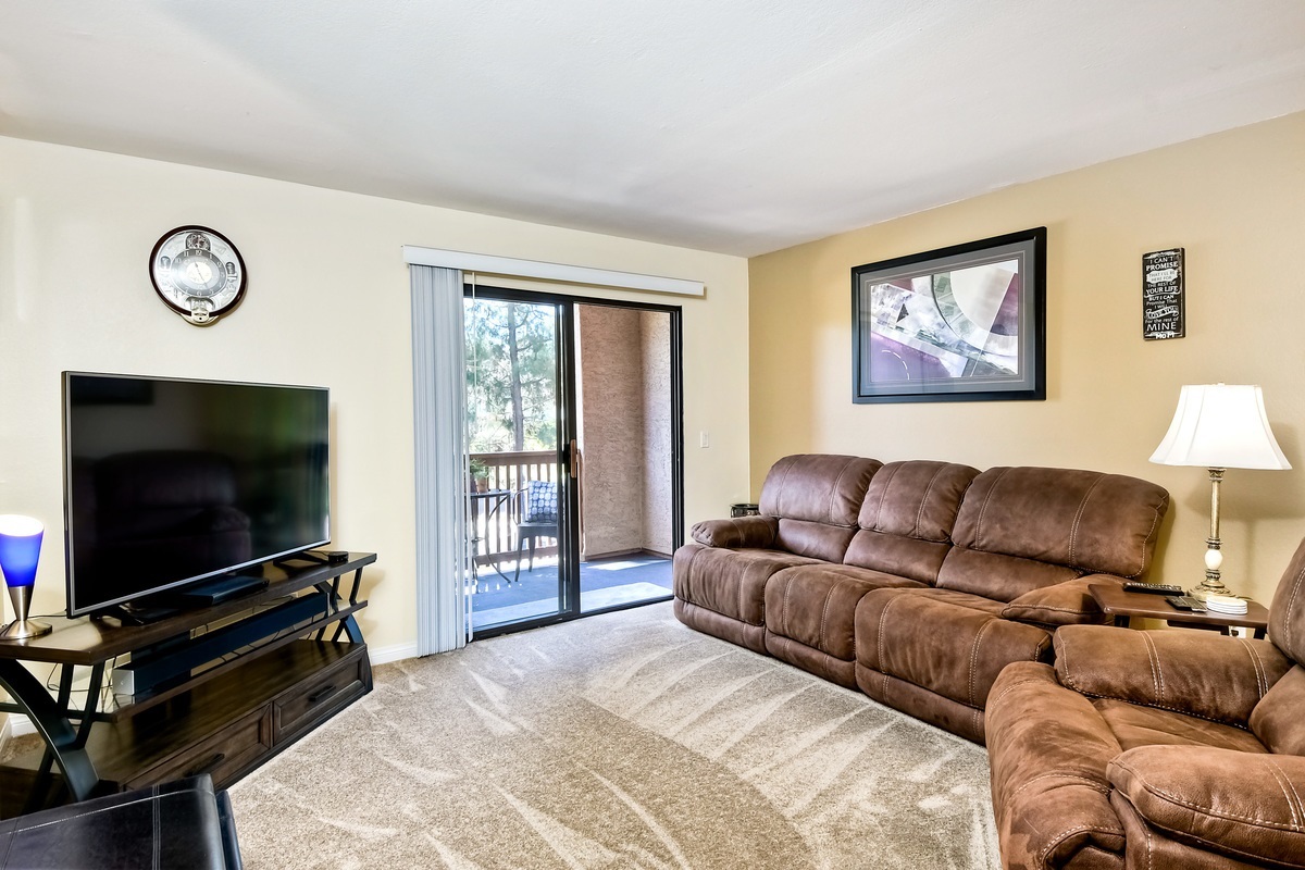 Property Photo:  12019 Alta Carmel Ct 286  CA 92128 