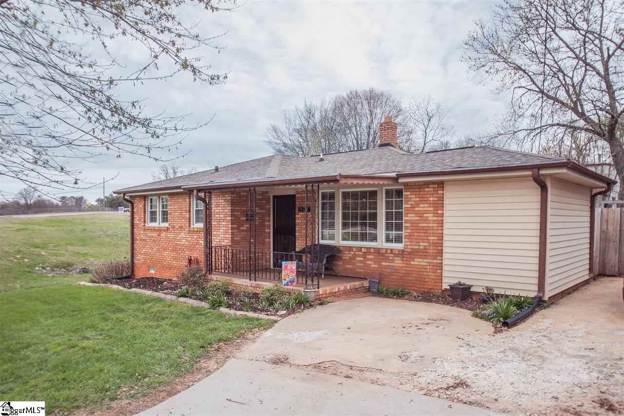 Property Photo:  321 Keith Drive  SC 29607 
