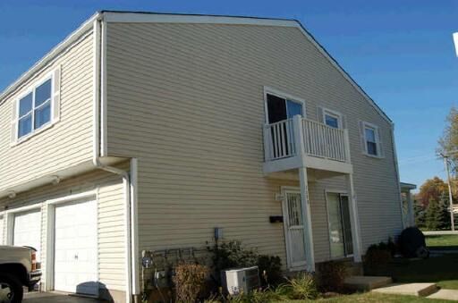 Property Photo: 328 Marcia Court D 60103