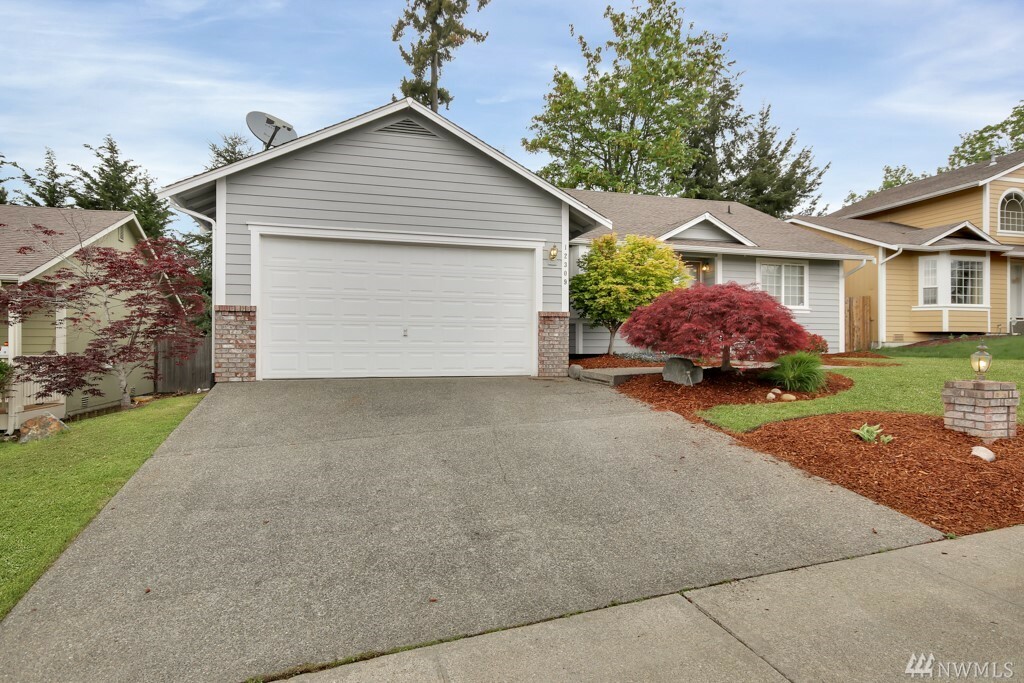 Property Photo: 12309 116th St Ct E WA 98374