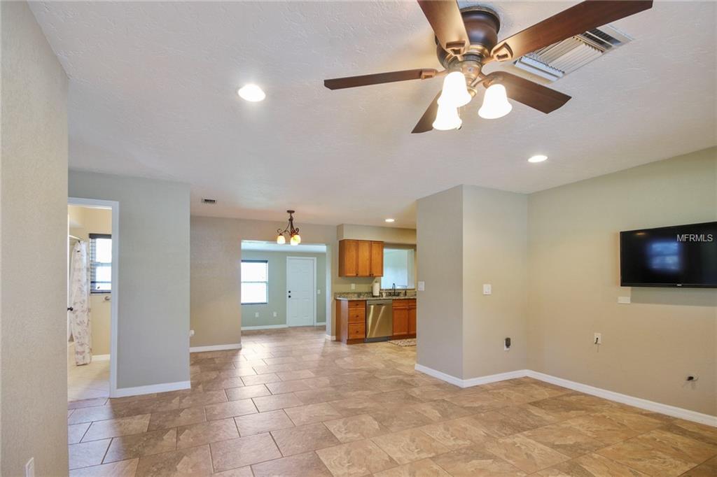 Property Photo: 4726 Parnell Drive FL 34232