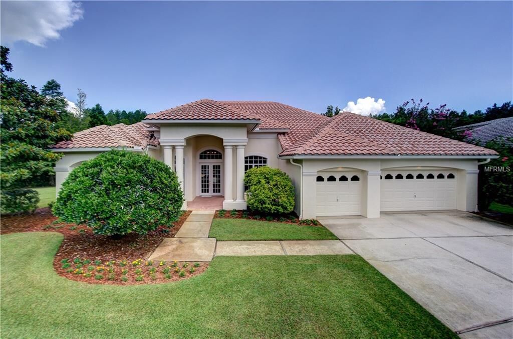 Property Photo:  5202 Avenue Medoc  FL 33558 